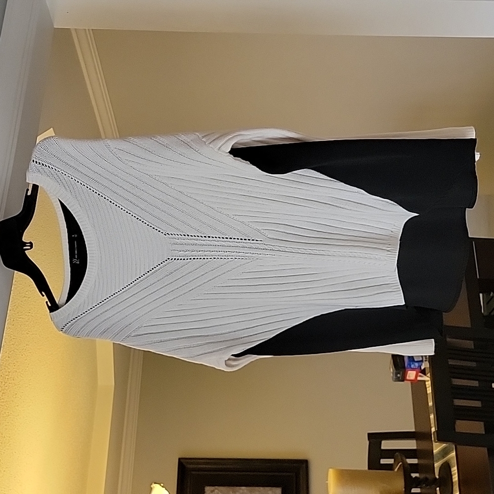 NY&Co Cream and black high/low sweater